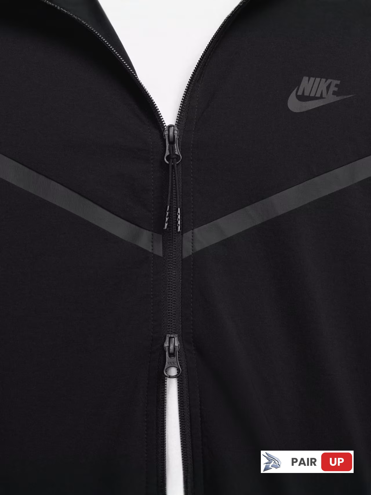 NIKE Tech Woven Windrunner Full-Zip Jacket BLACK